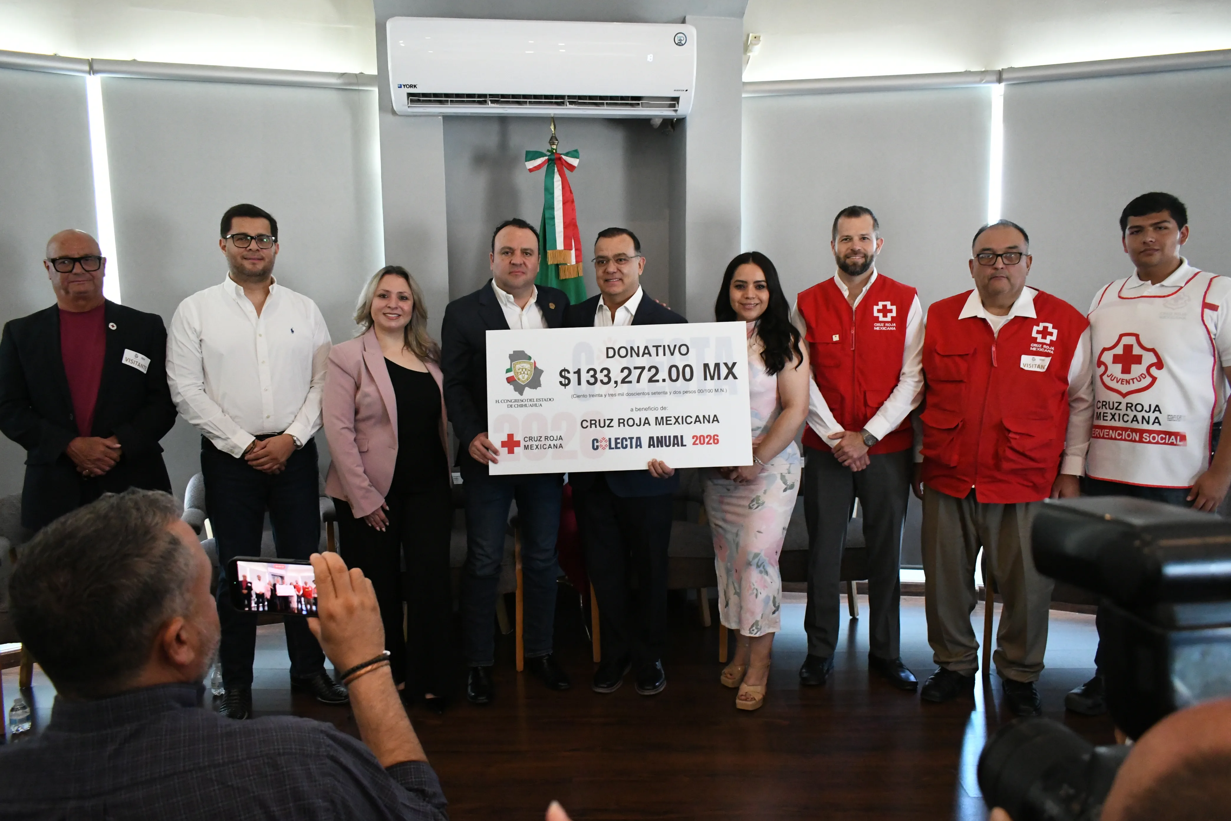 Congreso de Chihuahua entrega donativo y recibe tercer Distintivo Diamante de la Cruz Roja Mexicana